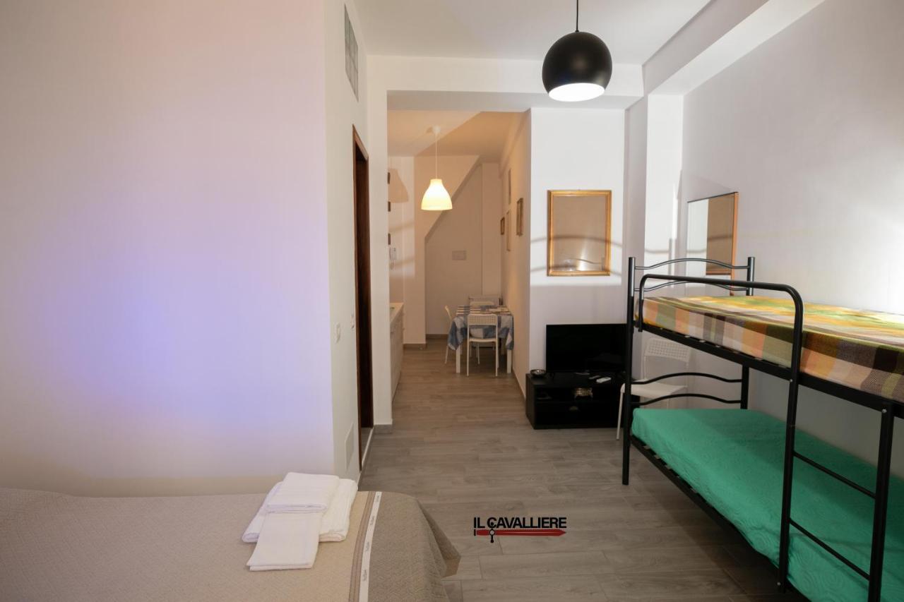 Il Cavalliere Bed & Breakfast Barletta Exterior foto