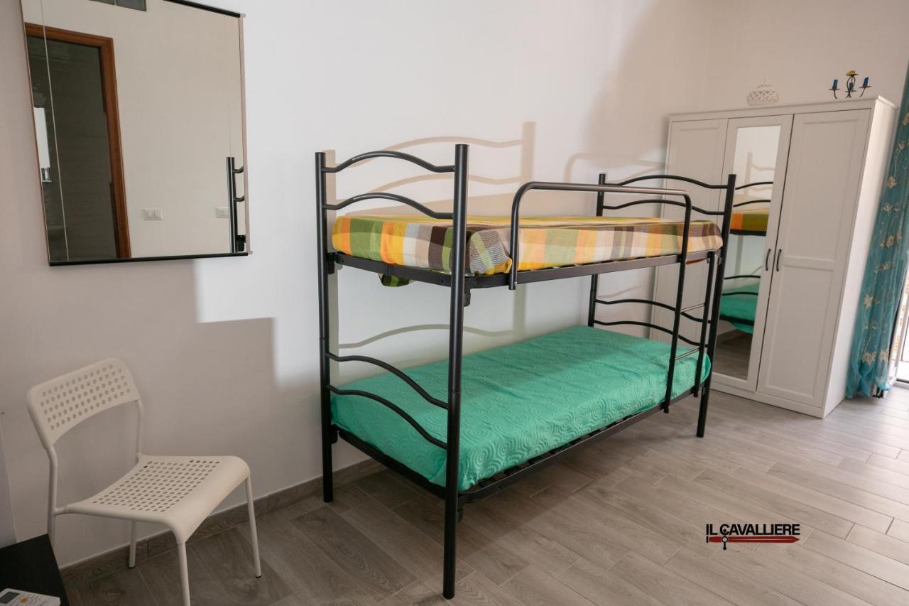 Il Cavalliere Bed & Breakfast Barletta Exterior foto