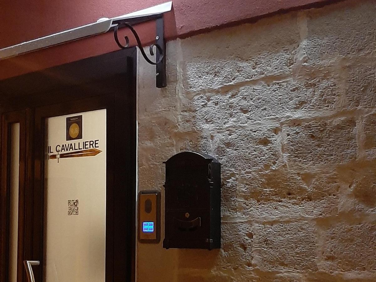 Il Cavalliere Bed & Breakfast Barletta Habitación foto
